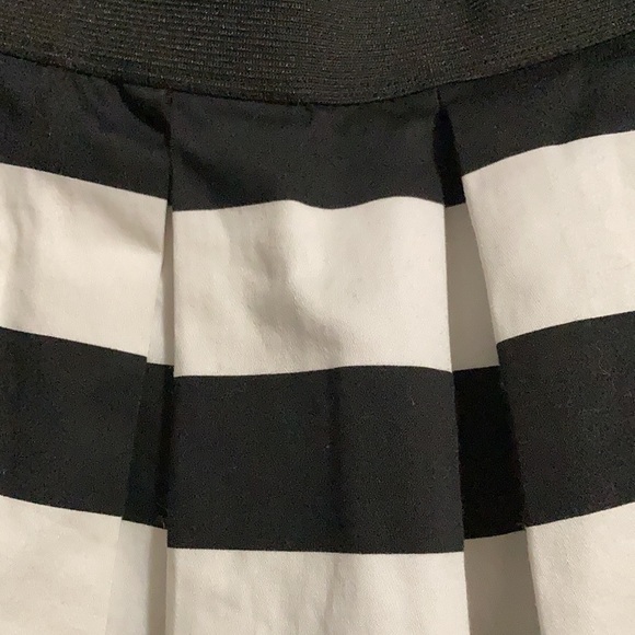 Charlotte Russe - Ladies Black & White Party Dress - Picture 3 of 9